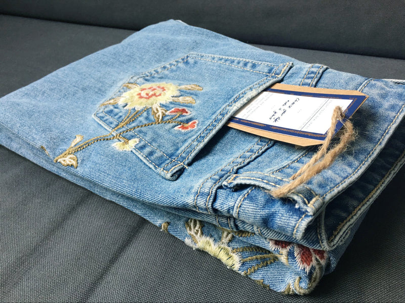 Mode - Bestickte Blumen-Denim-Jeans