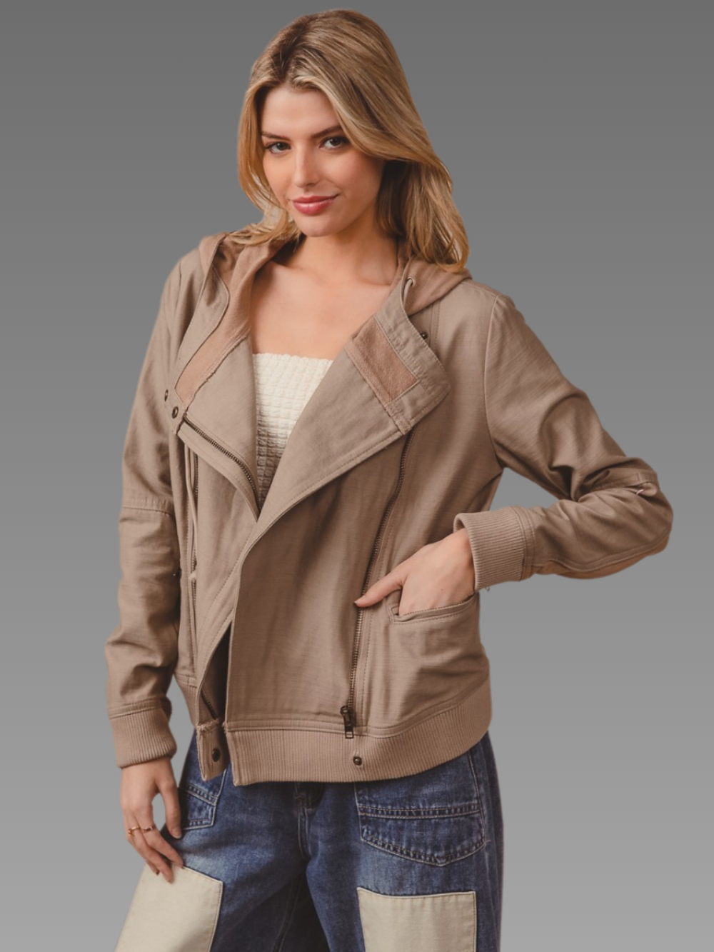 Ulrike – Modische Jacke im Biker-Stil