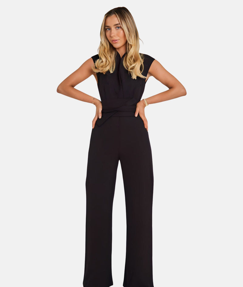 Sarkeysha - Modischer Jumpsuit mit Wickeldetail und weitem Bein