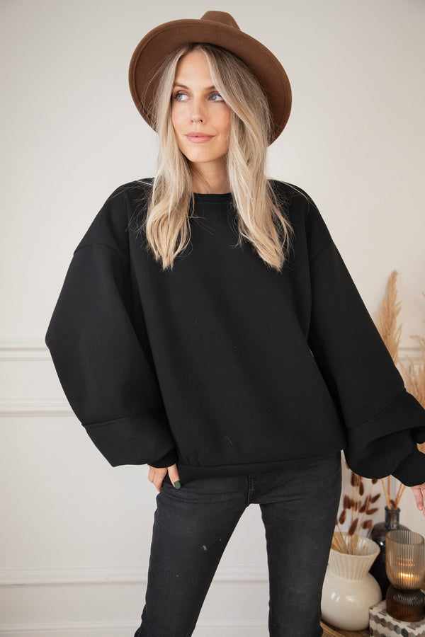 Snuggle Up Black - Sweater