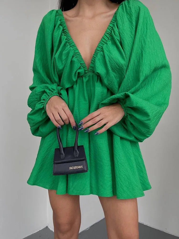 Alina – Boho-Minikleid mit langen Ärmeln und V-Ausschnitt 10