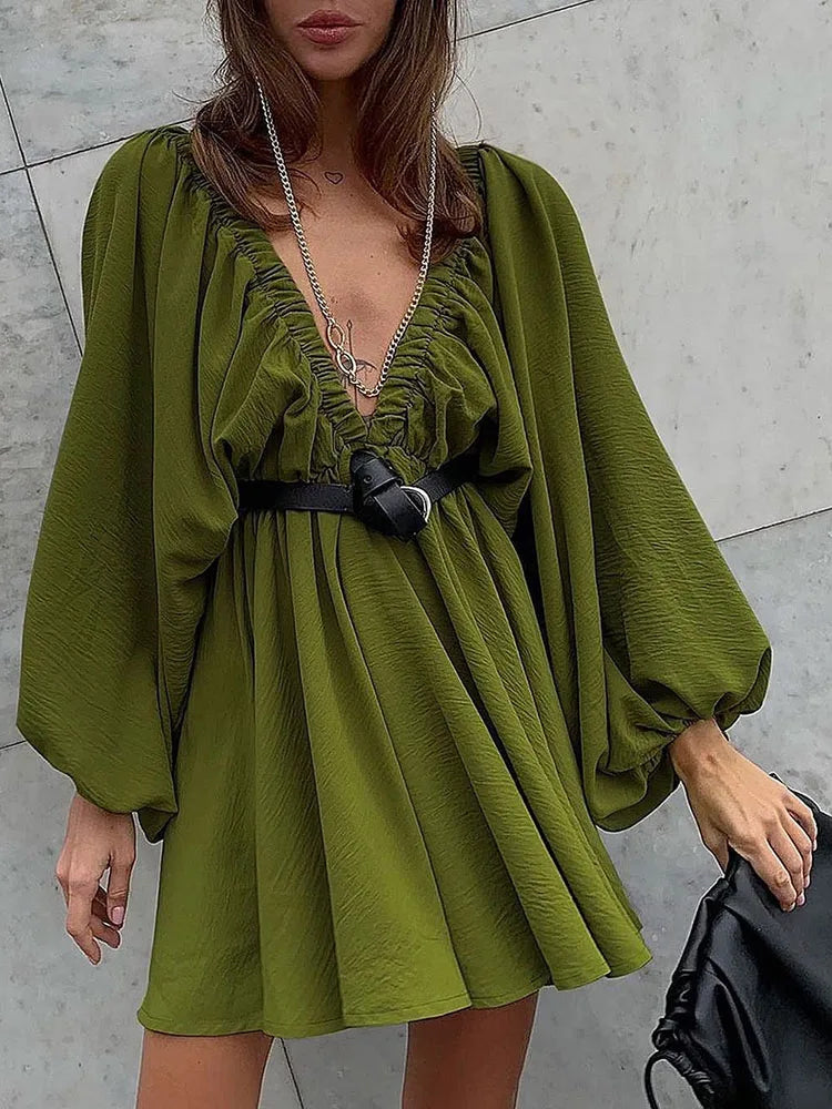 Alina – Boho-Minikleid mit langen Ärmeln und V-Ausschnitt 11