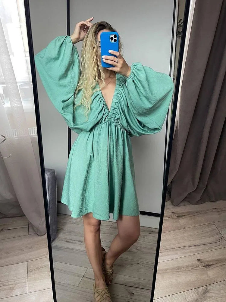 Alina – Boho-Minikleid mit langen Ärmeln und V-Ausschnitt 7