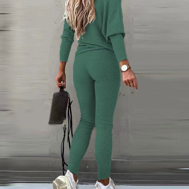 Amélie - Set aus Off-Shoulder Langarmtop und Kordelzug Grün 1