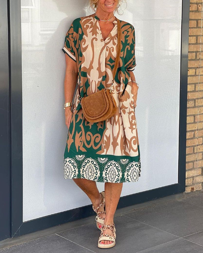 Angelika - Kleid mit geometrischem Print und V-Ausschnitt Grün