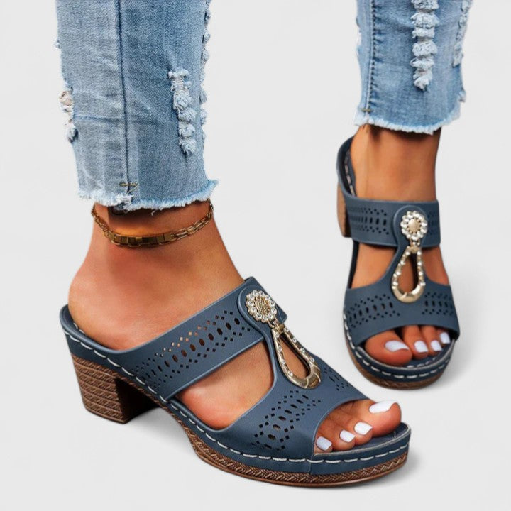 Antonia – Orthopädische Sandalen 3