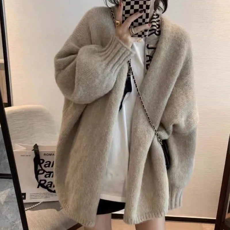 Paula – Warme Strickjacke für kalte Tage