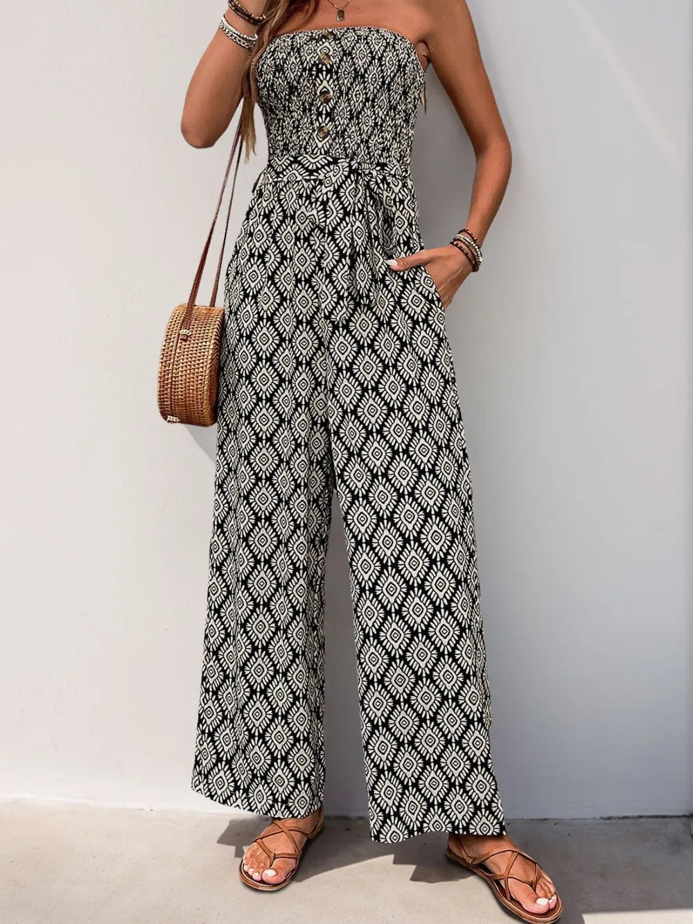 Beate – Diamond Chic Smocked Jumpsuit Bequem Und Elegant 5