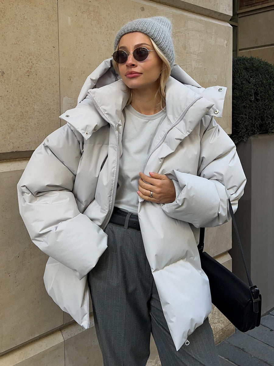 Bela – Leichte Damen Pufferjacke mit Kapuze Hellgrau