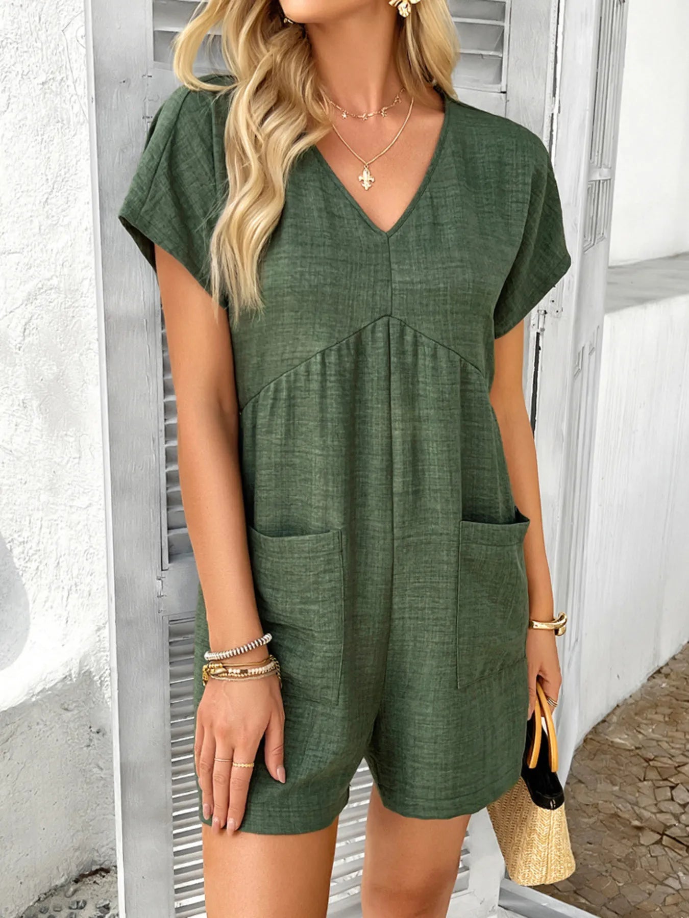 Bettina - Lässiger Jumpsuit mit V-Ausschnitt und kurzen Ärmeln 3