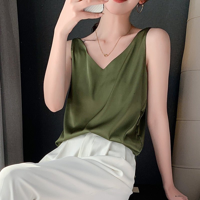Bianca - Elegantes Top für Damen armeegrun