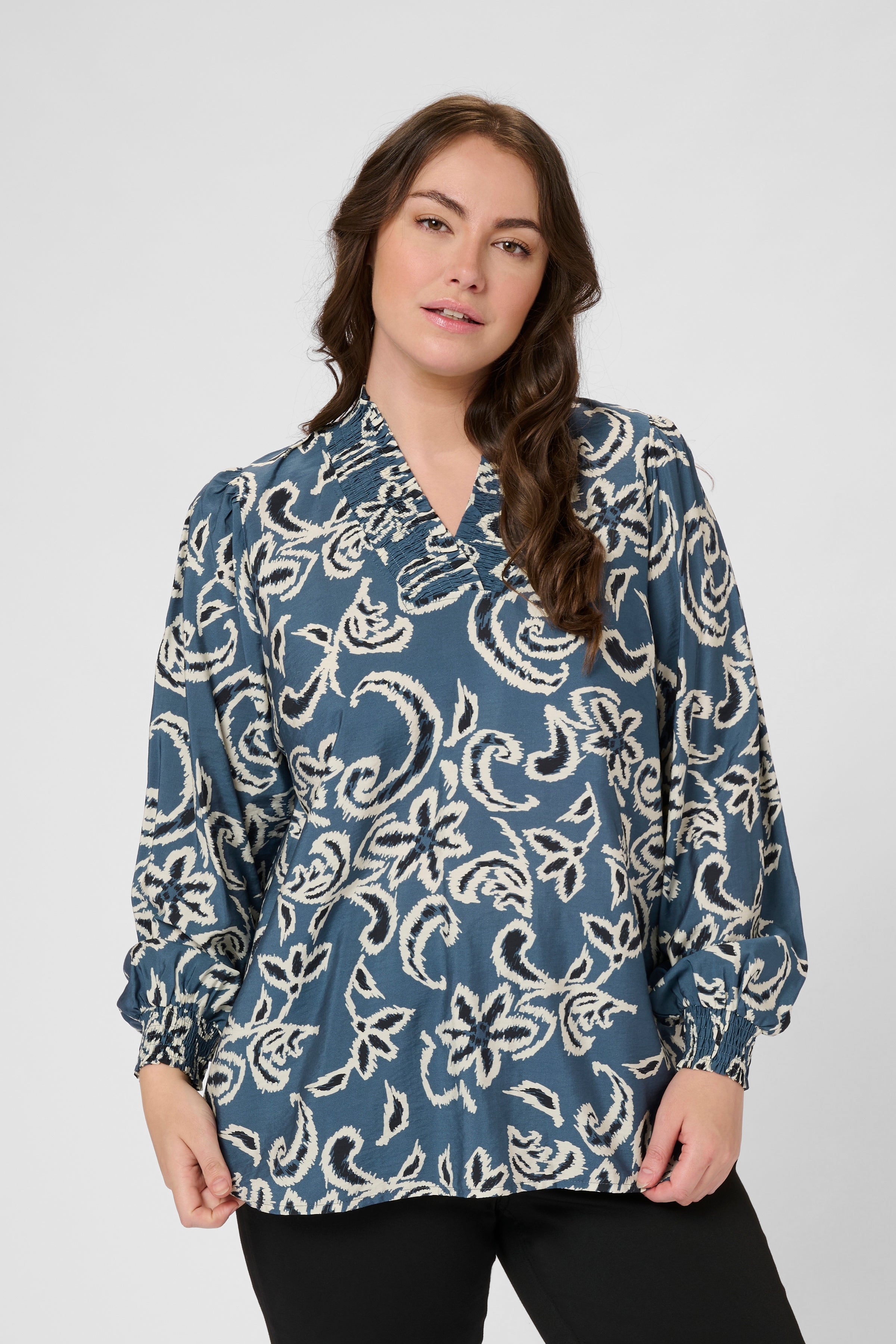 Borghild - Blau Bluse KCmahlia  1