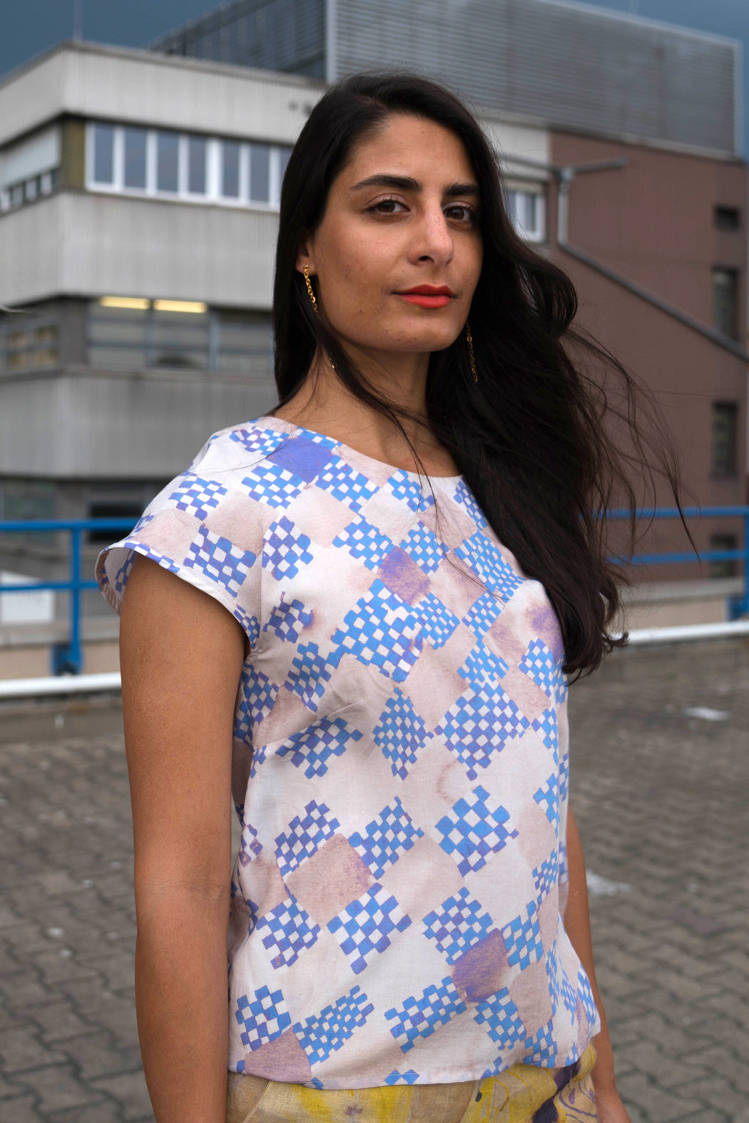 Céline - Tencel-Top mit blauem Muster 1