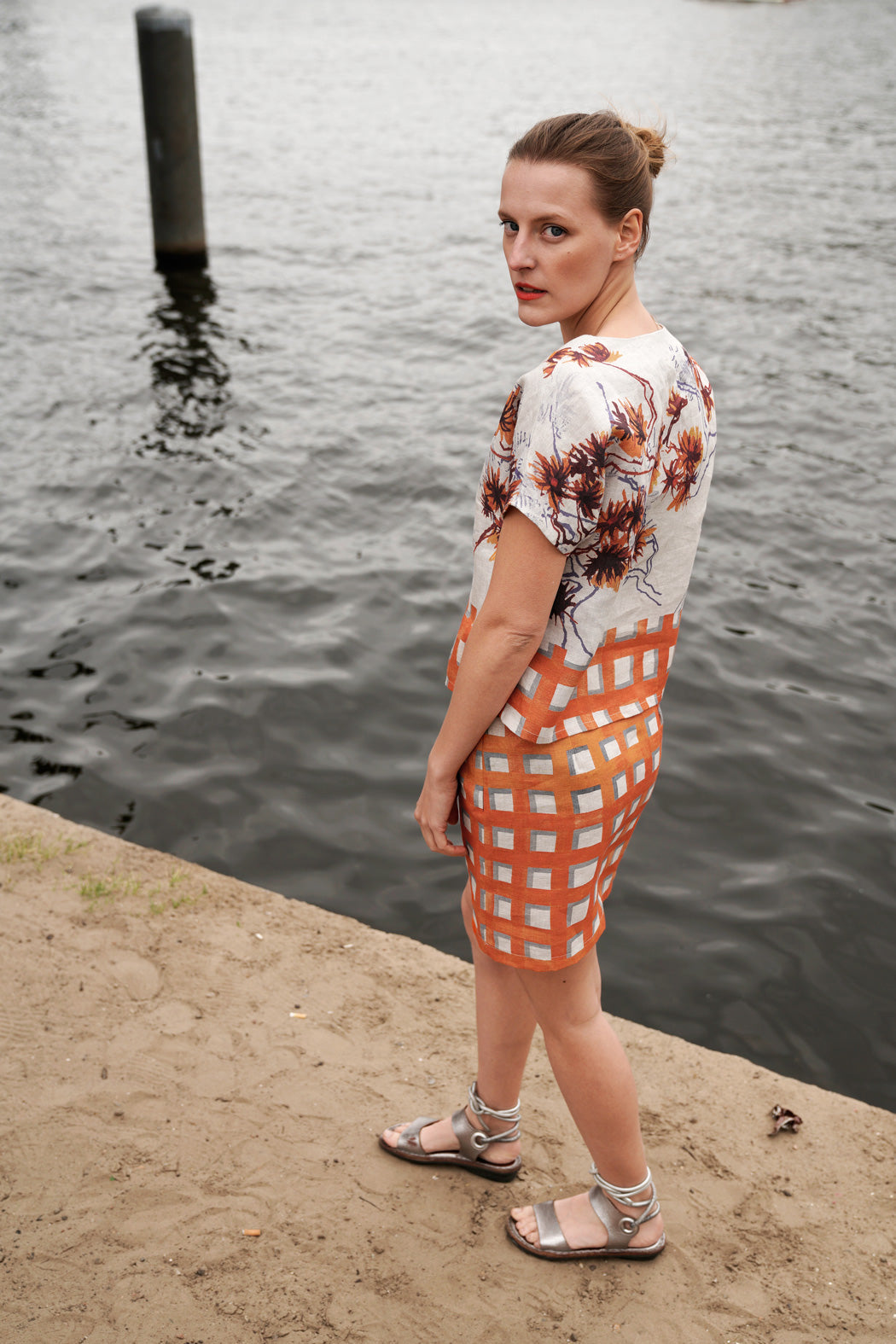 Camilla - Leinen-Hemd mit Orangen-Print 4