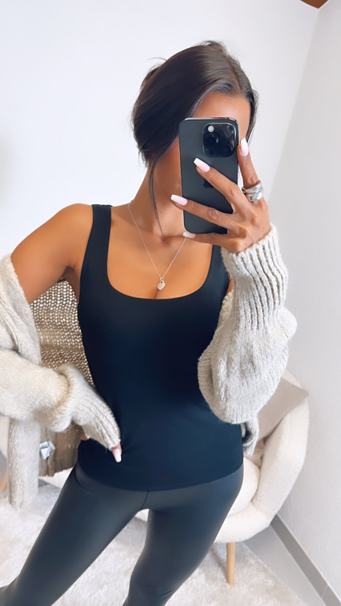 Caterina - Basic Viskose Shirt Schwarz 3