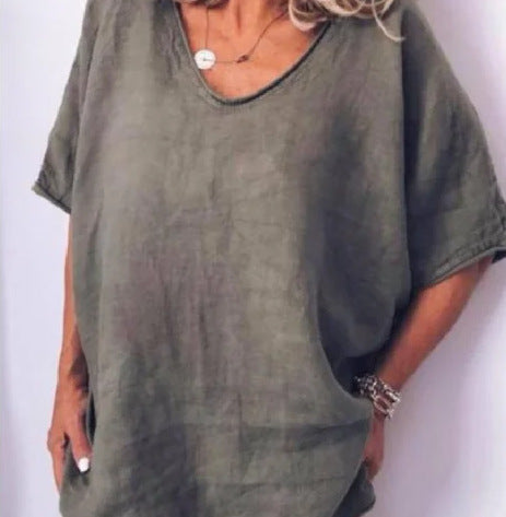 Clara- Bluse mit V-Ausschnitt und kurzen Ärmeln Armeegrün