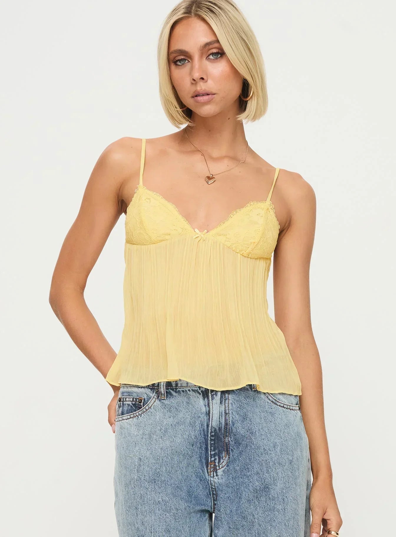 Clara – Spitzentop Damen Elegant Und Feminin 2