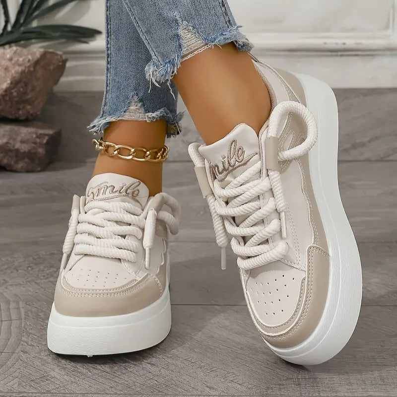 Creszentia - Atmungsaktive Lift-Sneakers Einfarbig White 1