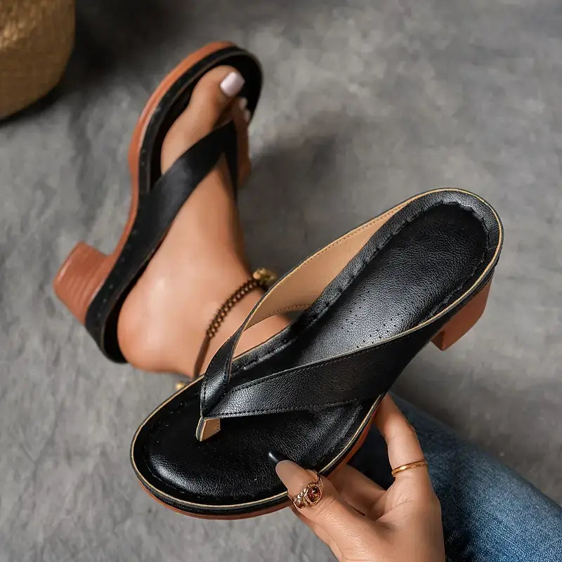 Cyra - Orthopädische Slipper mit Absatz Schwarz