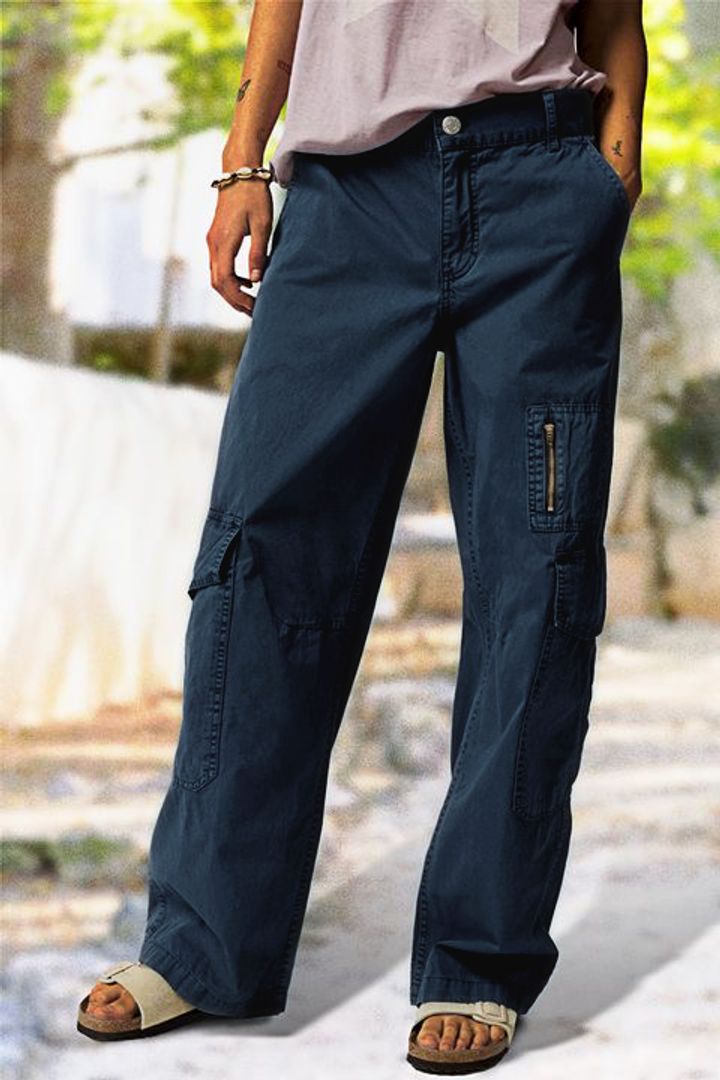 Desiree - Urbaner Entdecker Mittelhohe Cargo-Hosen Blau
