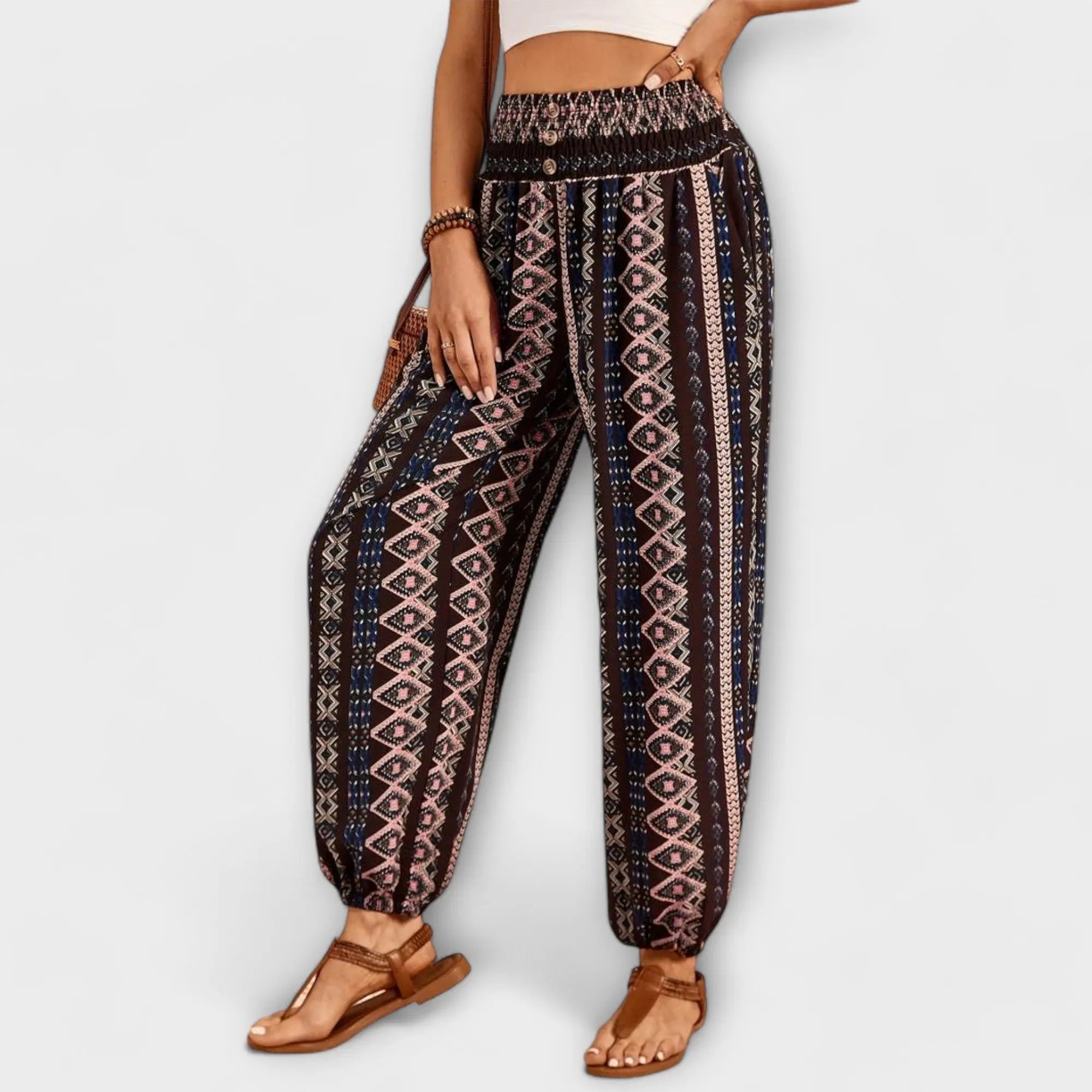 Dilia – Weite Hose mit Ethno-Muster Sperra