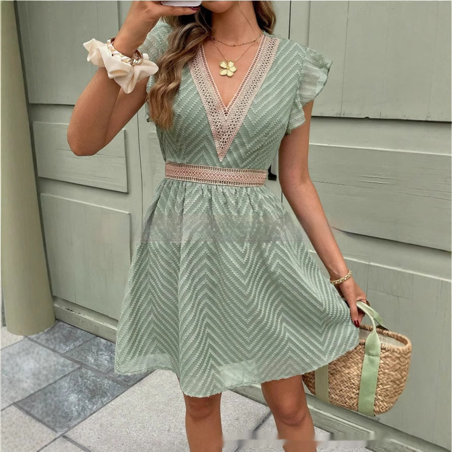 Elfriede - Damen Sommerkleid mit V-Ausschnitt und Spitze – Elegant & Lässig, Ideal für Alltag und Urlaub Grün