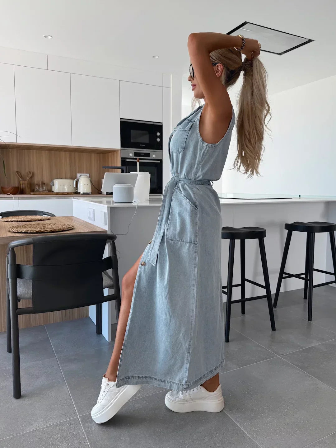 Emanuelle – Maxi Jeanskleid im modernen Denim-Look Hellblau 2
