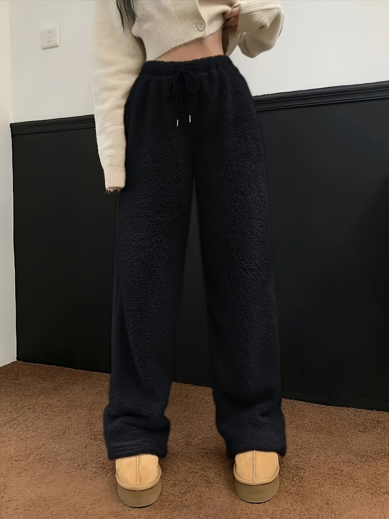 Farida- Bequeme Damenhose Schwarz