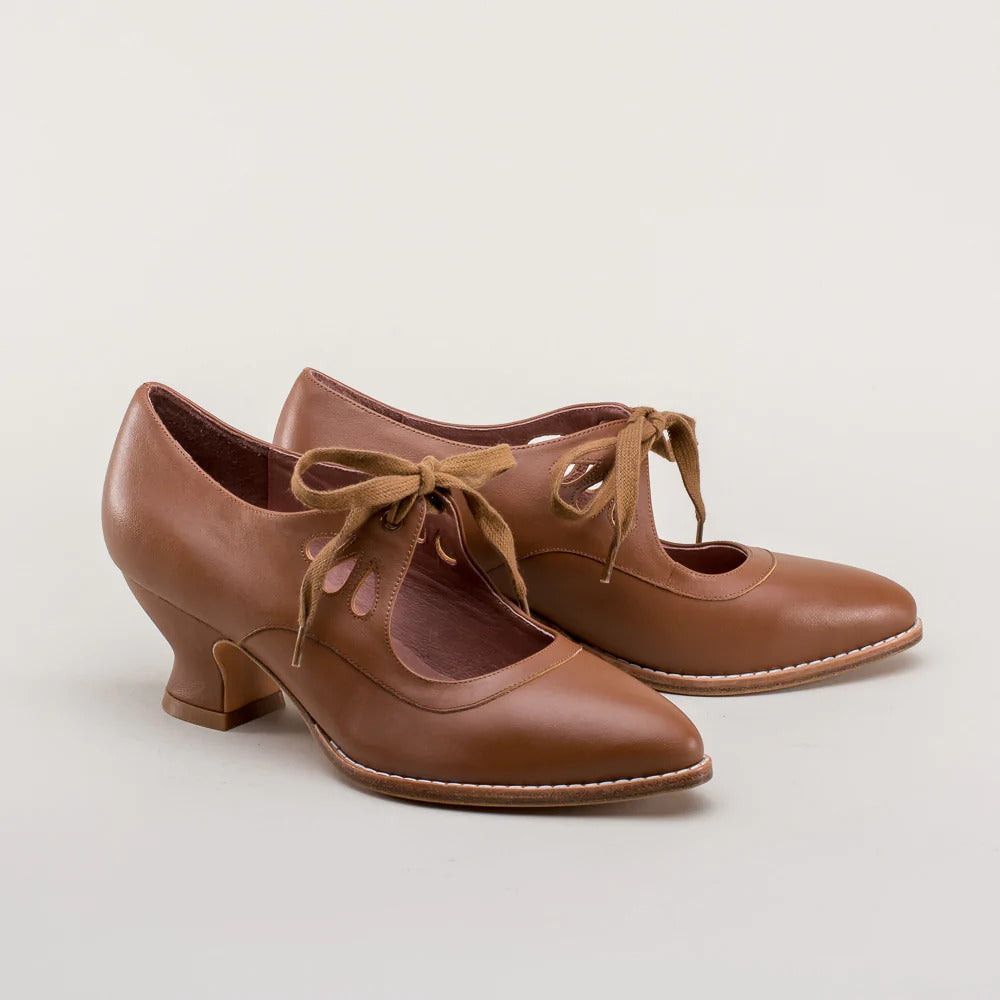 Fatime - Stilvolle Damenschuhe Mit Geschlossener Spitze Braun
