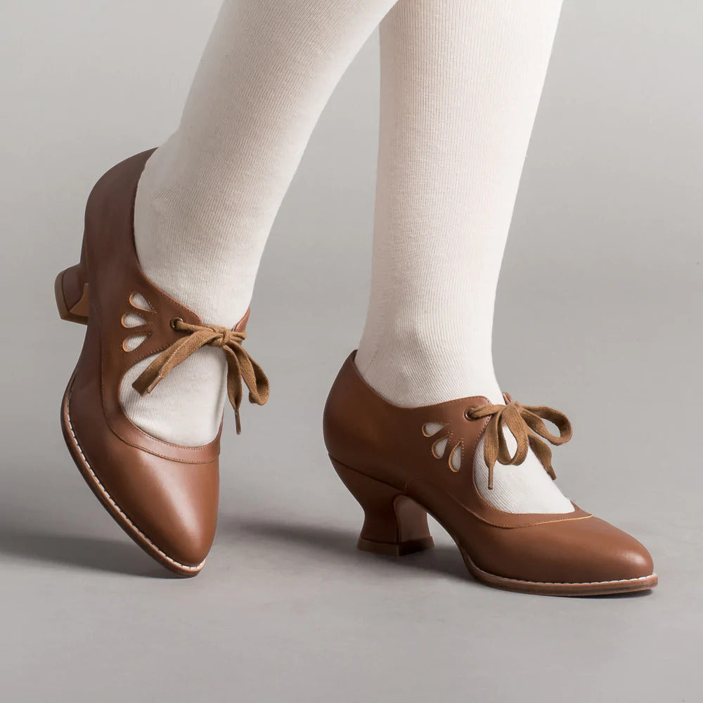 Fatime - Stilvolle Damenschuhe Mit Geschlossener Spitze Braun 2