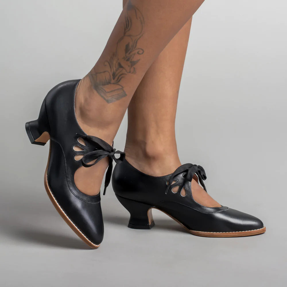 Fatime - Stilvolle Damenschuhe Mit Geschlossener Spitze Schwarz 2