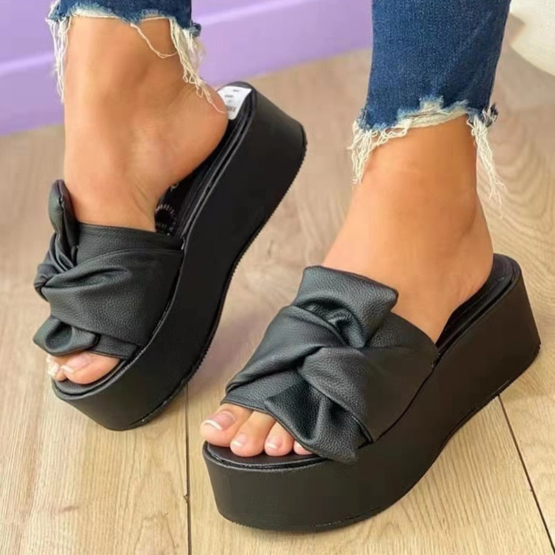 Fiorella - Orthopädische Sandale mit hohem Rand Schwarz