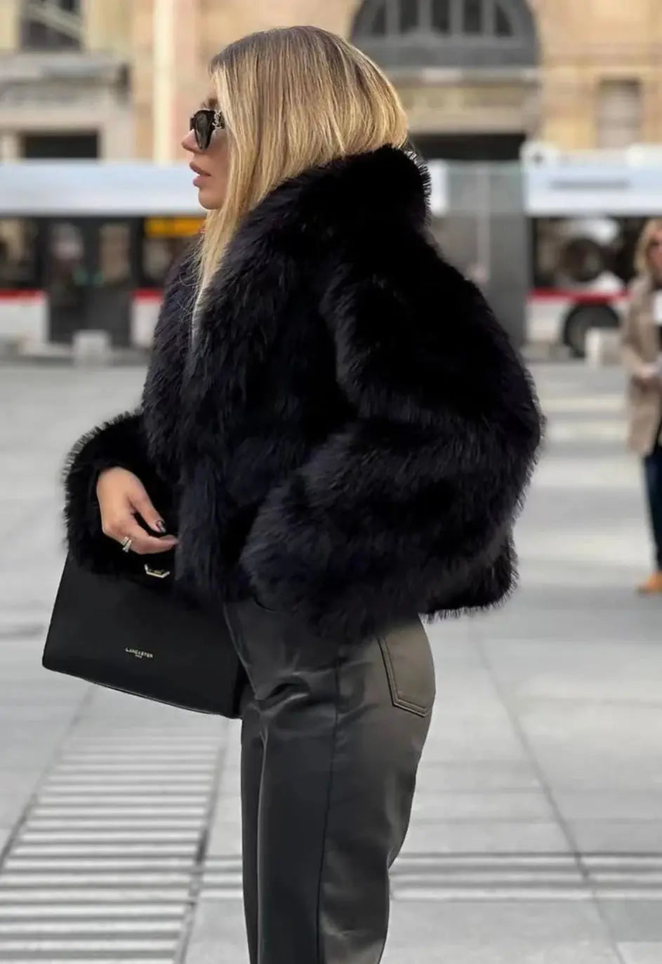 Yara – Elegante Damenjacke für den Winter