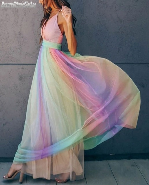 Renata - Verspieltes Sommerkleid mit Regenbogenstreifen und Spaghettiträgern