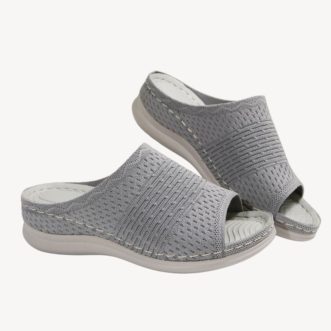 Hermelinde – Damen Strick-Slip-On-Sandalen mit orthopädischer Sohle Grau