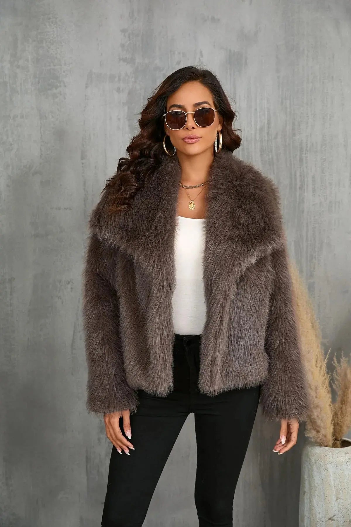 Yara – Elegante Damenjacke für den Winter