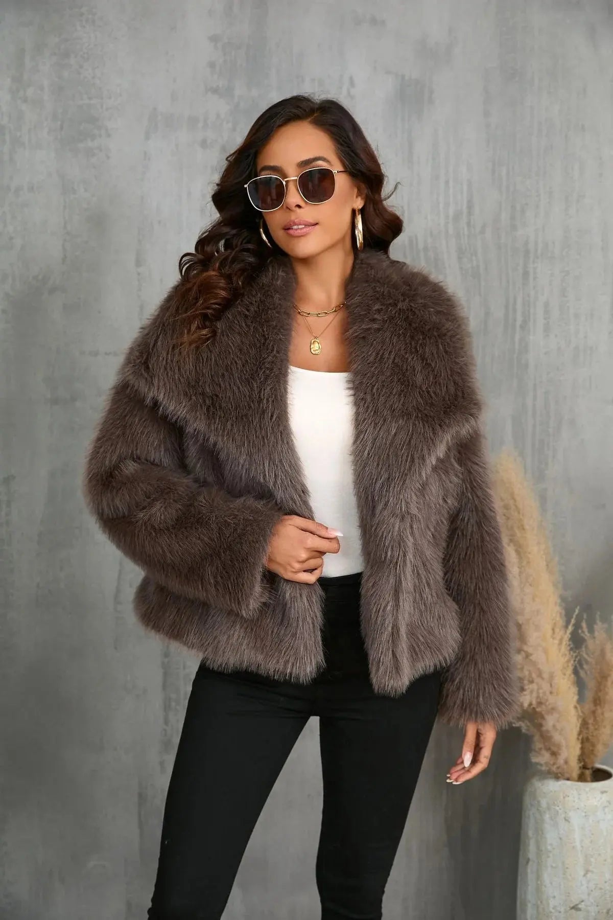 Yara – Elegante Damenjacke für den Winter