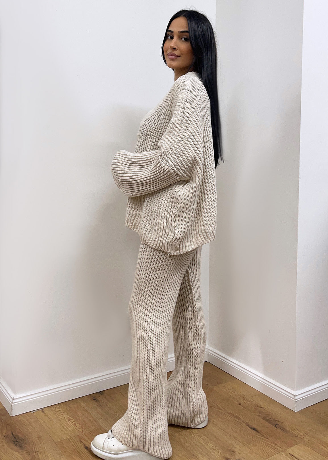 Ignacia - Strick-Set aus Cardigan und Hose