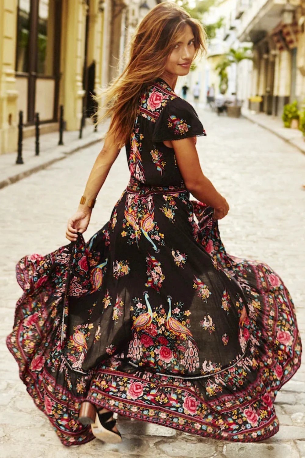 Irina – Sommerliches Boho-Blumenkleid für Damen Schwarz