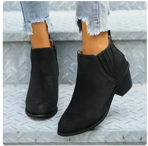 Irma – Elegante, Orthopädische Stiefel für Komfort und Stil Schwarz