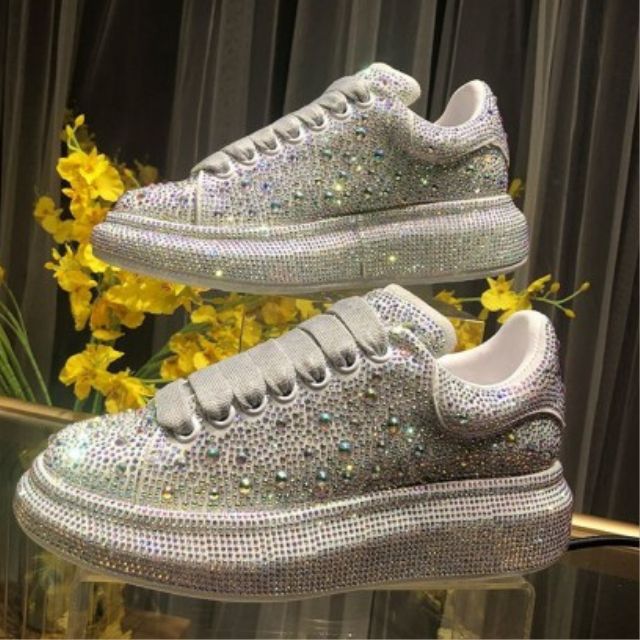 Lauren- Glitzernde Sneaker mit Kristallverzierungen Bunt