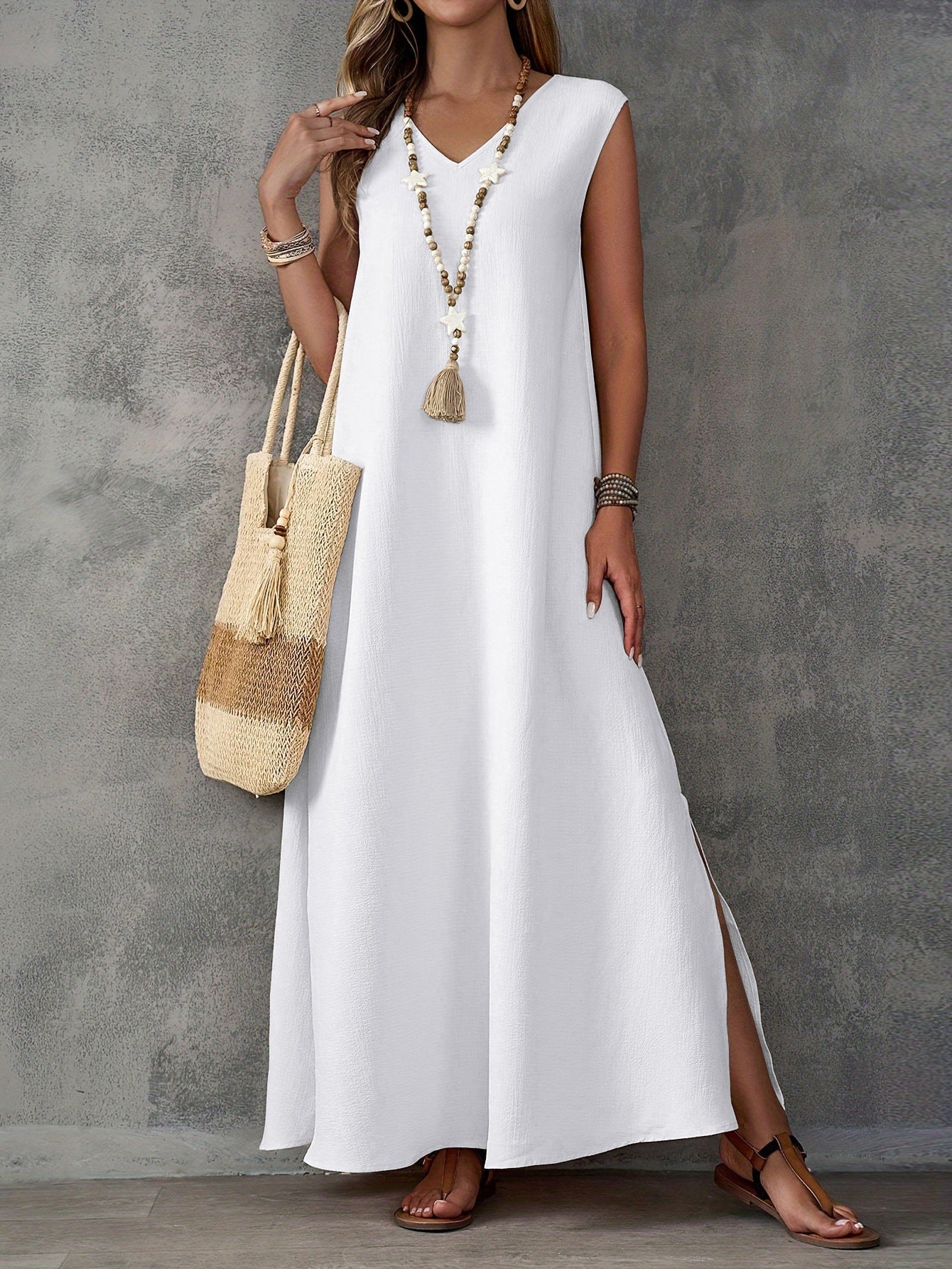 Leonor - Maxikleid mit V-Ausschnitt & Seitenschlitzen - Weiß 1