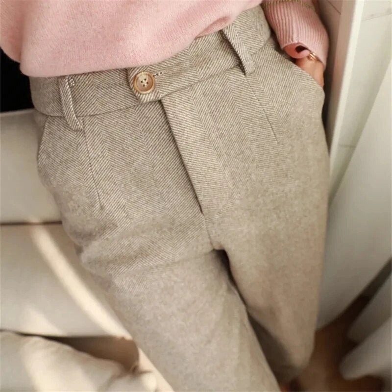 Magdalena – Elegante Damenhose für jeden Anlass Cremeweiß