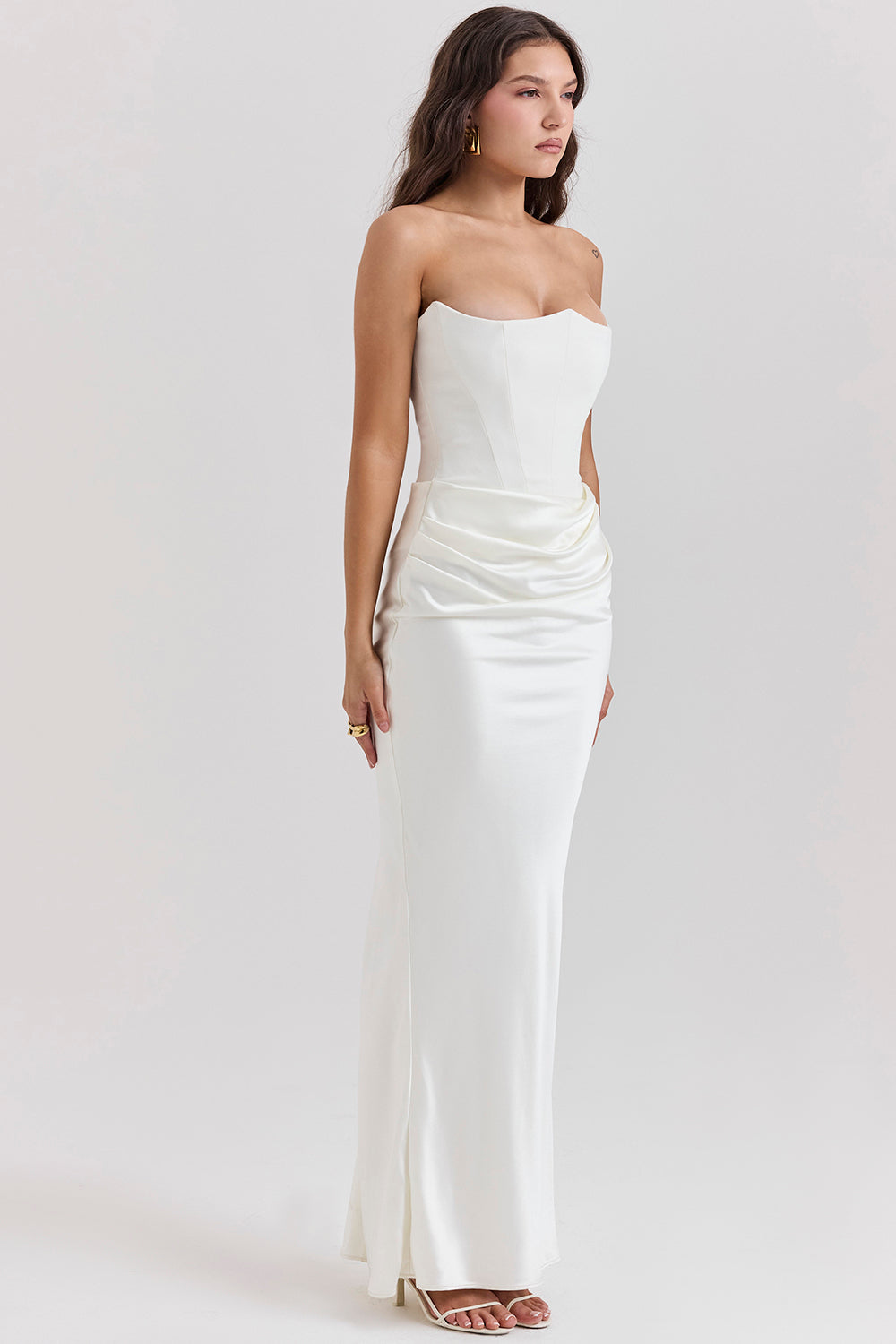 Marika- Elegantes trägerloses Maxikleid Weiß 5