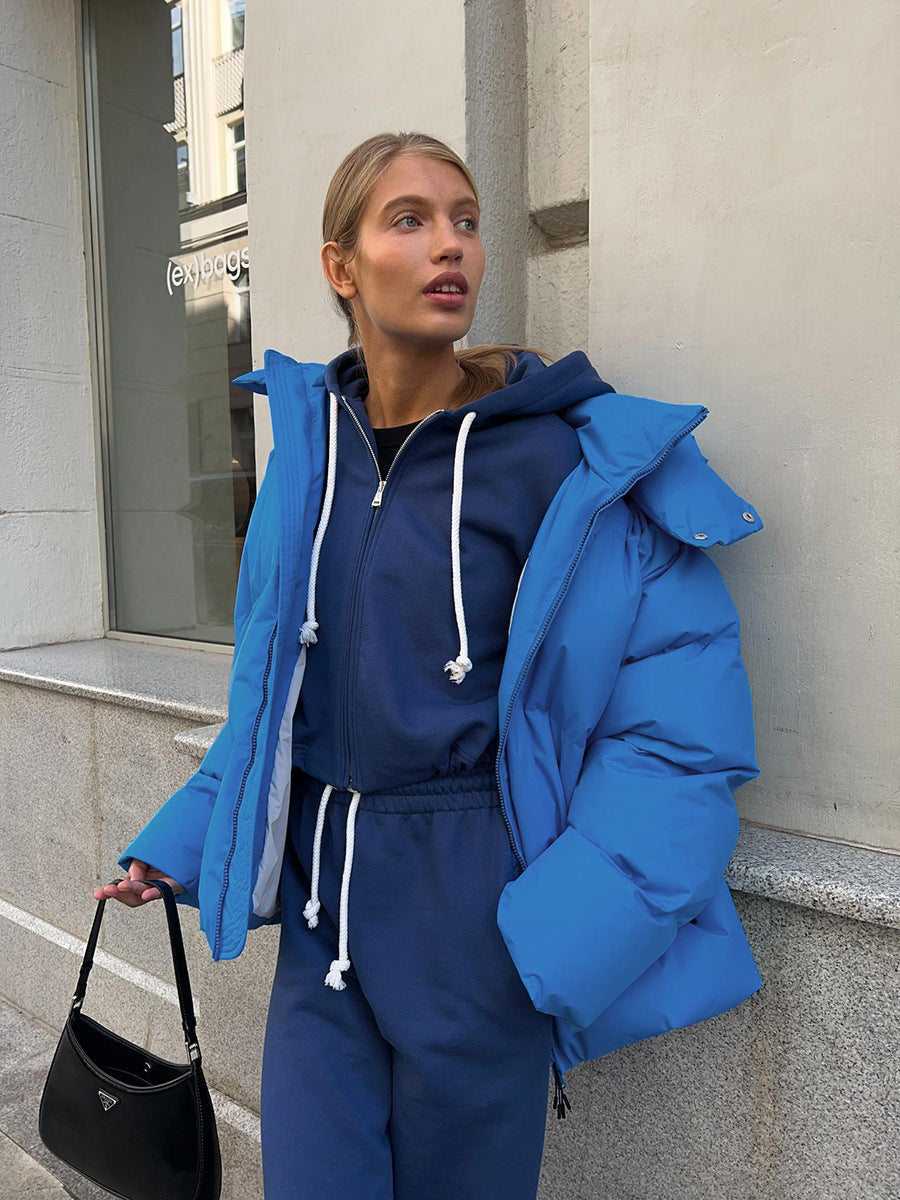 Bela – Leichte Damen Pufferjacke mit Kapuze