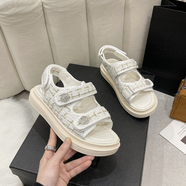 Olalla- Damen sommerliche Klettsandalen mit hochwertiger Fußbettpolsterung Beige