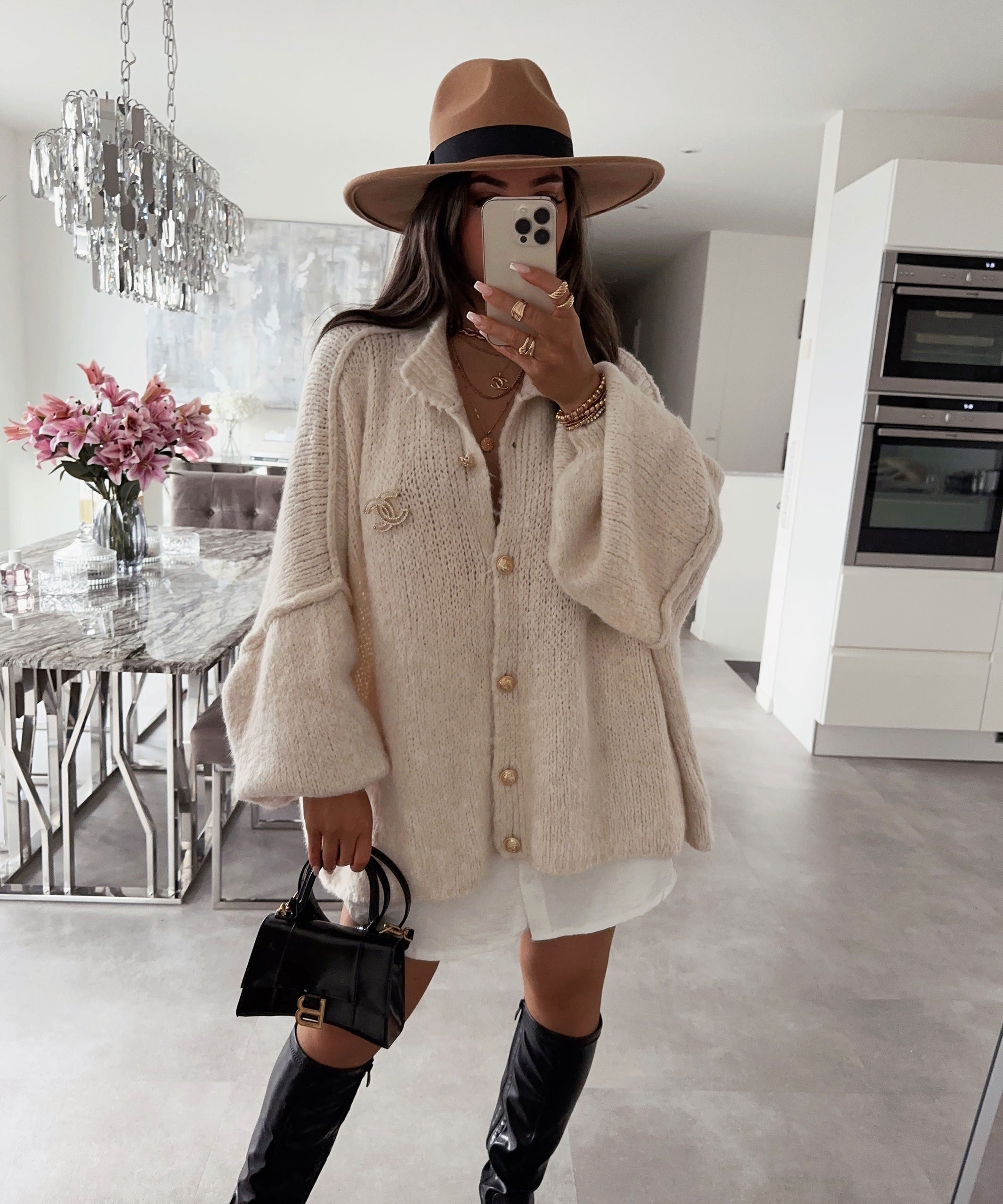 Valerie – Lässige Oversize-Strickjacke