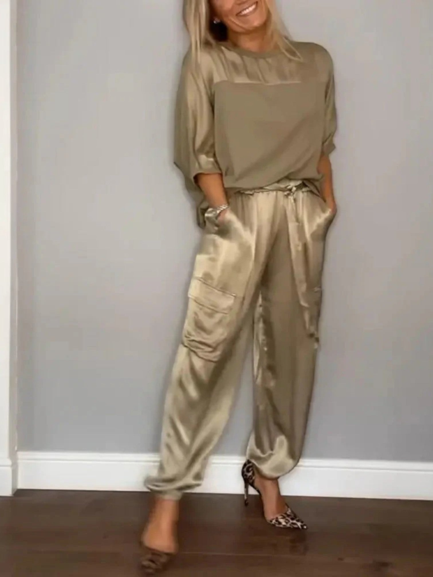 Paulina - Elegant Two-Piece Suit for Women - aprikose