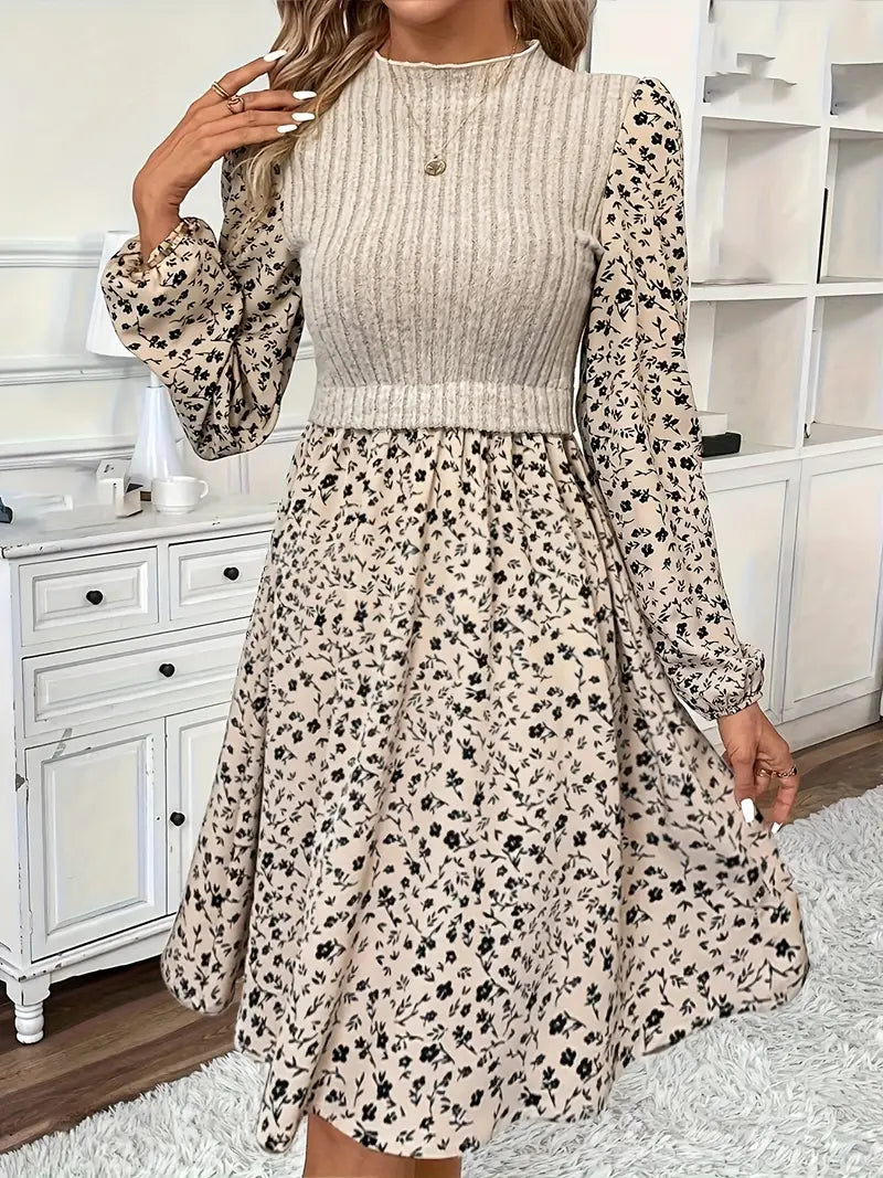 Querida – Elegantes Blumenkleid Aprikose