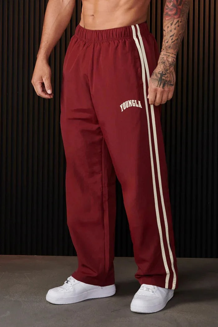 Rubén- Herren Sporthose mit Doppelstreifen Print Rot